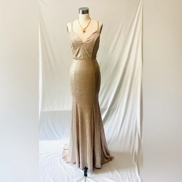 green emerald velvet dress Gold Sequin Prom Dress Mermaid V-Neck Straps Sleeveless Fishtail Court